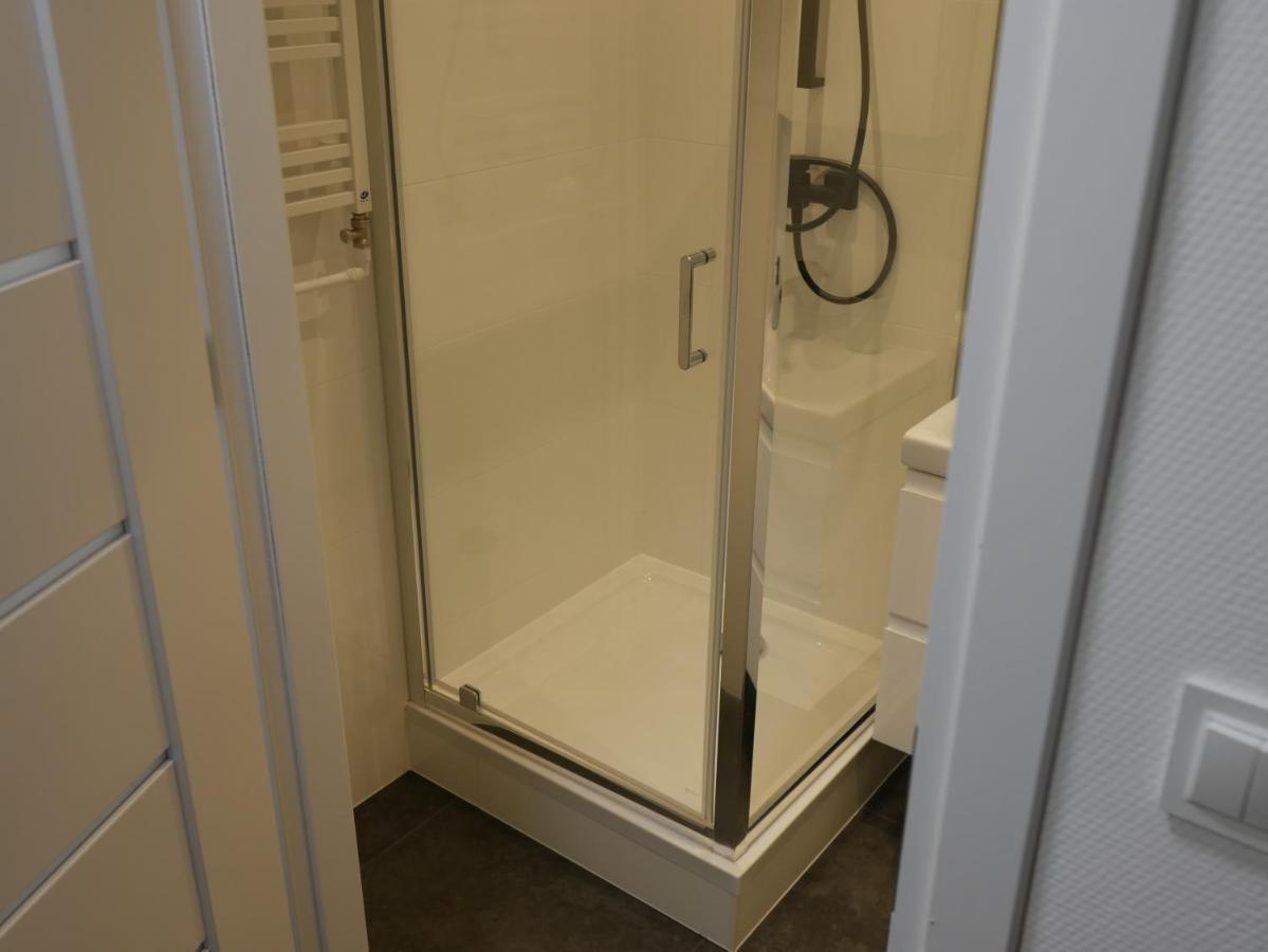 Appartamento Auschwitz New Flat For Rent Air Conditioning In The Apartament Oswiecim Nowe Mieszkanie - Centrum Klimatyzacja W Mieszkaniu Esterno foto